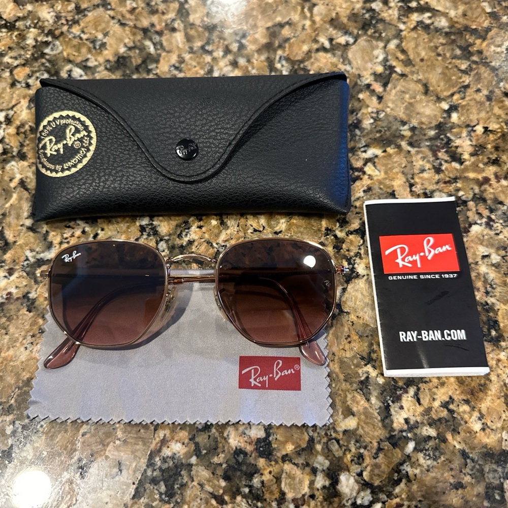 Ray-Ban Hexagonal Flat Lenses Sunglasses - RB3548N
